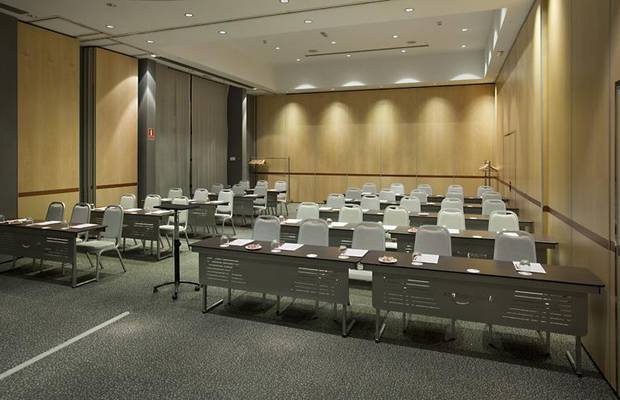 Salón Equidad Hotel ILUNION Pío XII Madrid