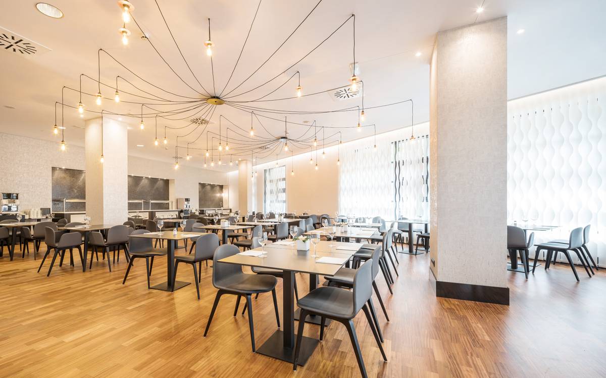 Restaurante Hotel ILUNION Pío XII Madrid Restaurante Hotel ILUNION Pío XII Madrid