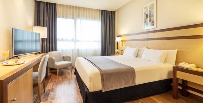 Habitación doble ilunion pio xii Hotel ILUNION Pío XII Madrid Habitación doble ilunion pio xii Hotel ILUNION Pío XII Madrid