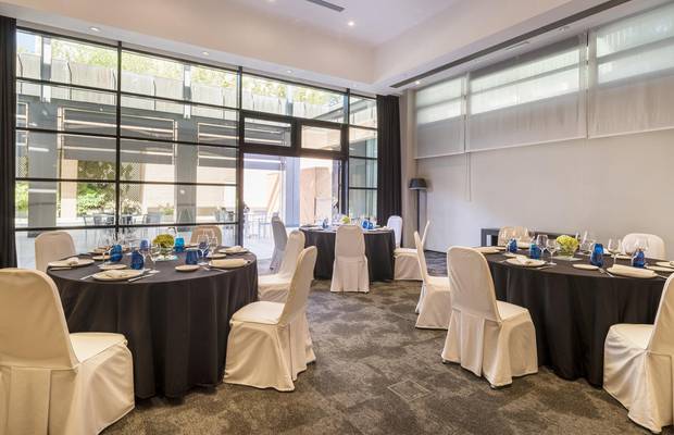 Salón Respeto Hotel ILUNION Pío XII Madrid