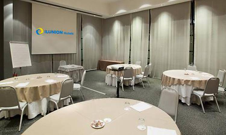Salón Fórum 2 Hotel ILUNION Pío XII Madrid Salón Fórum 2 Hotel ILUNION Pío XII Madrid